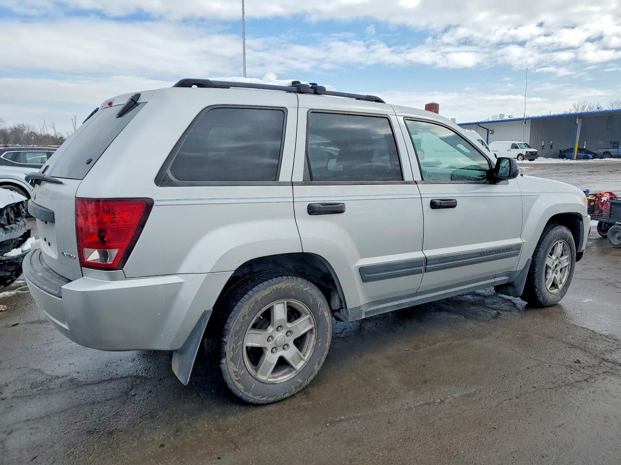 2005 JEEP Grand Cherokee