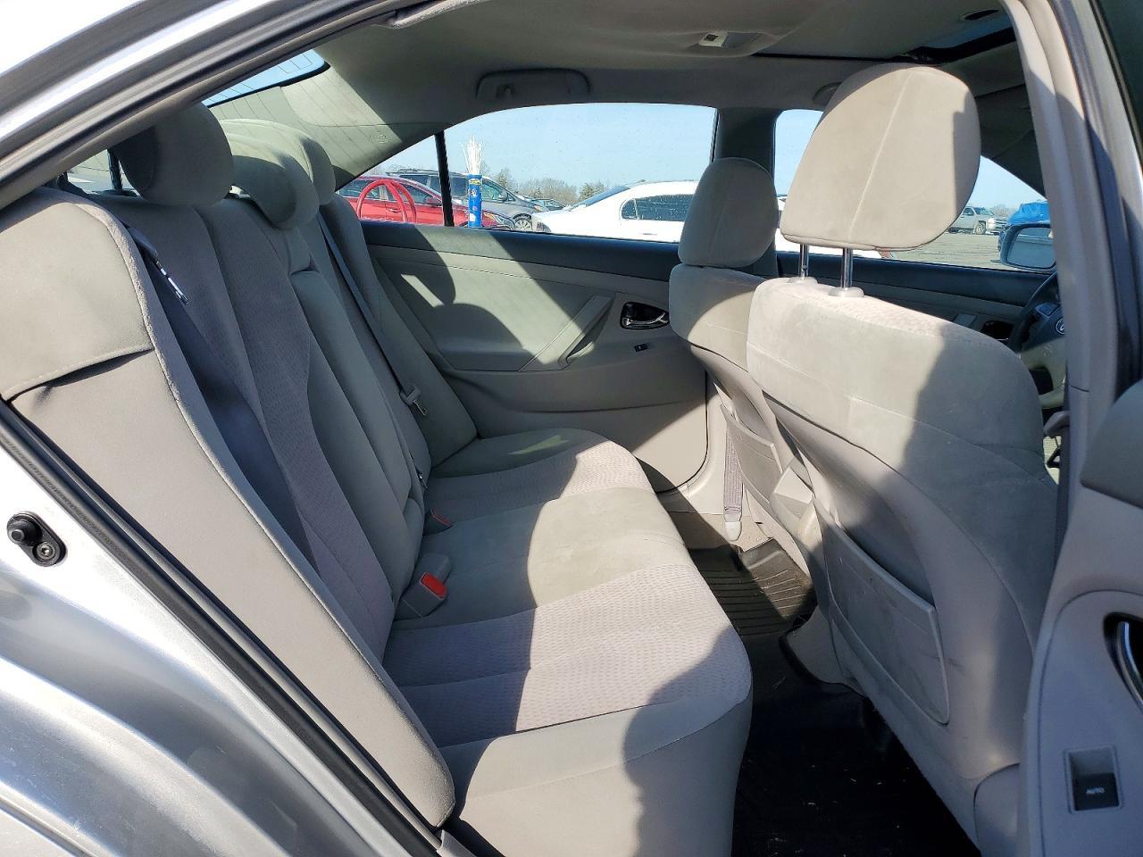 2010 TOYOTA CAMRY