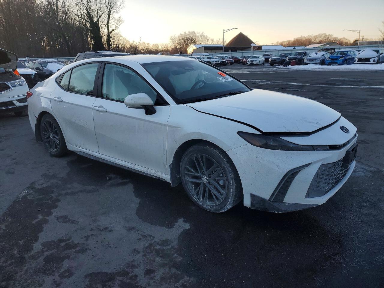 2025 TOYOTA CAMRY