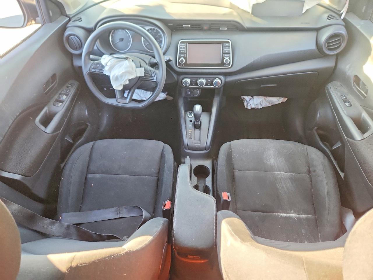 2024 NISSAN KICKS