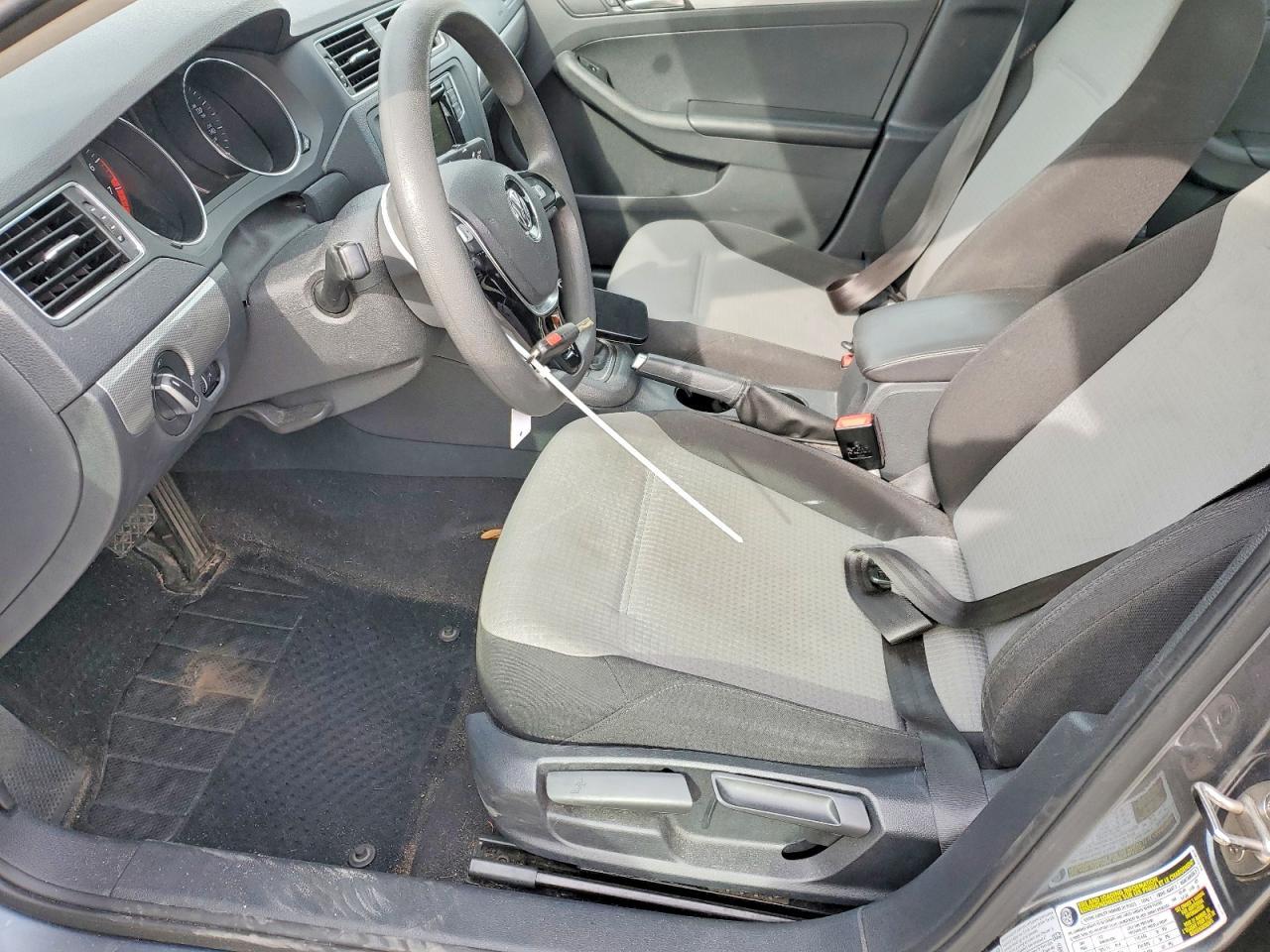 2017 VOLKSWAGEN JETTA