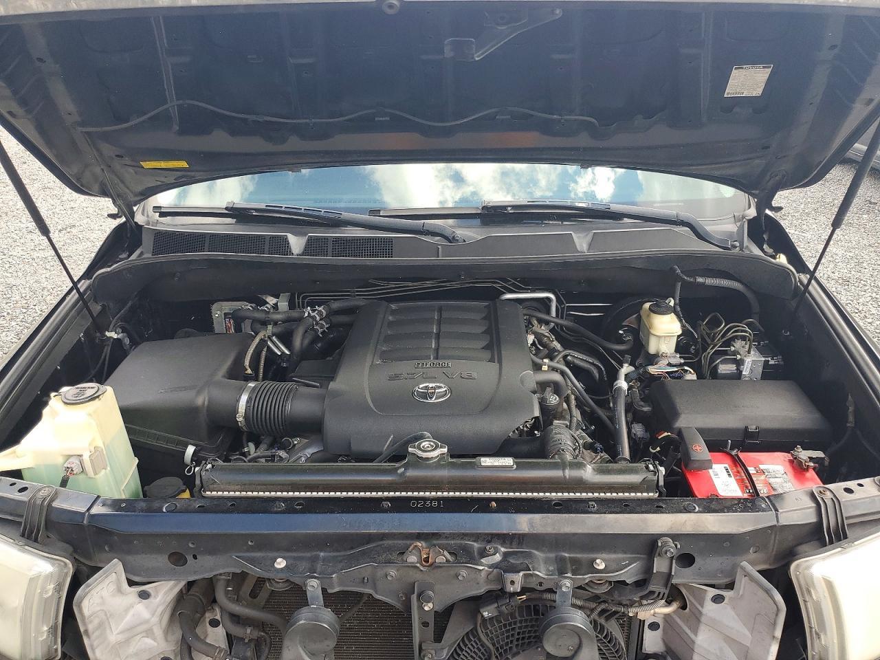 2011 TOYOTA Sequoia