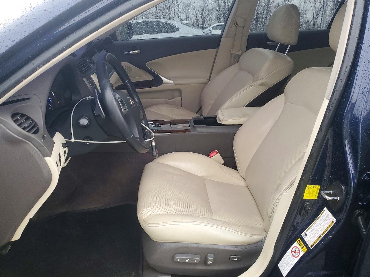 2013 LEXUS IS 250