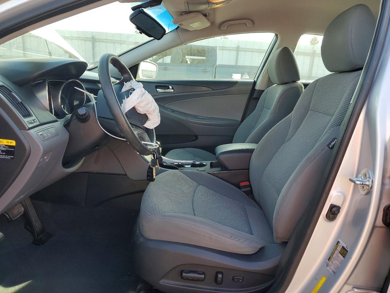 2013 HYUNDAI SONATA