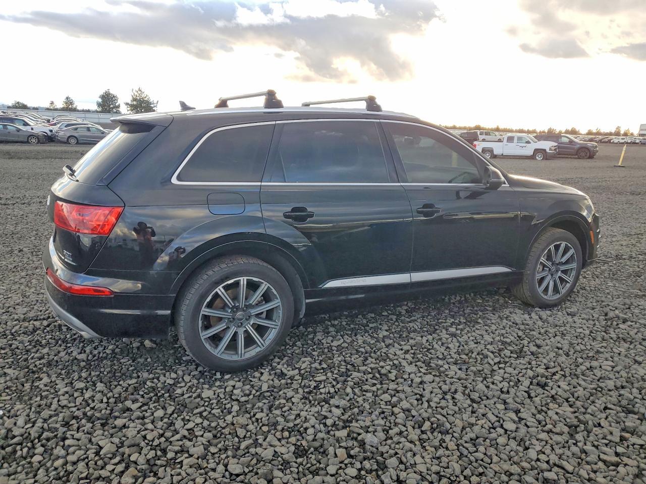 2017 AUDI Q7