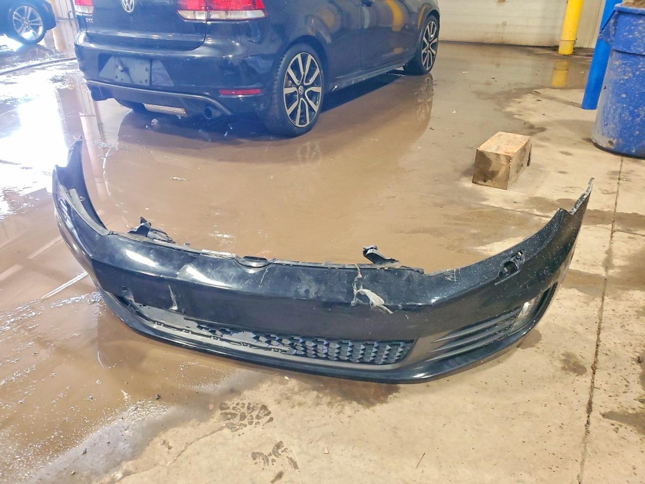 2012 VOLKSWAGEN GTI