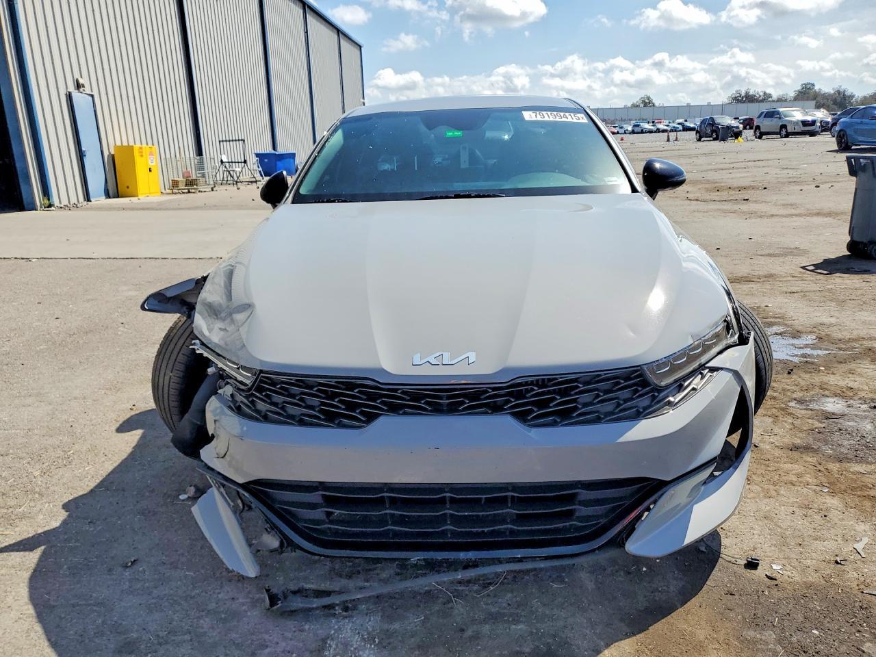 2022 KIA K5