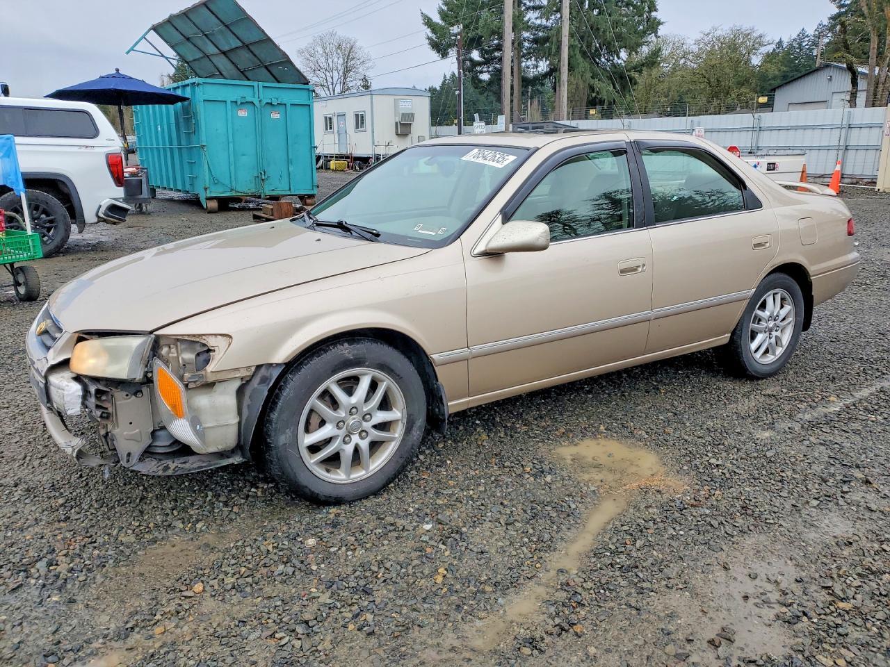 2001 TOYOTA CAMRY
