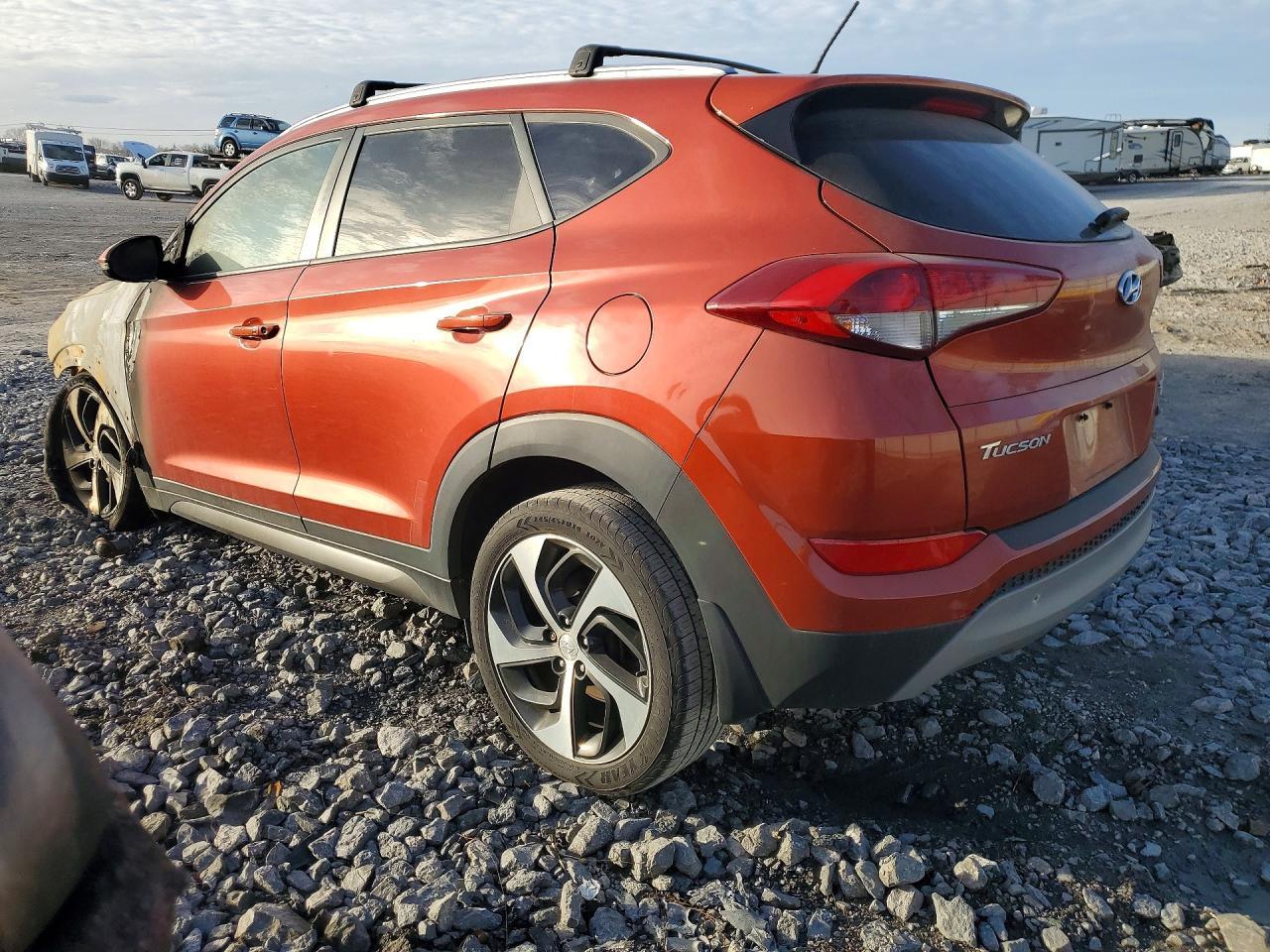 2016 HYUNDAI TUCSON