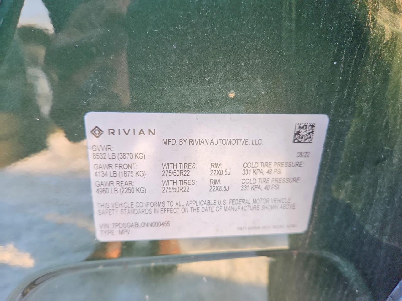 2022 RIVIAN R1s