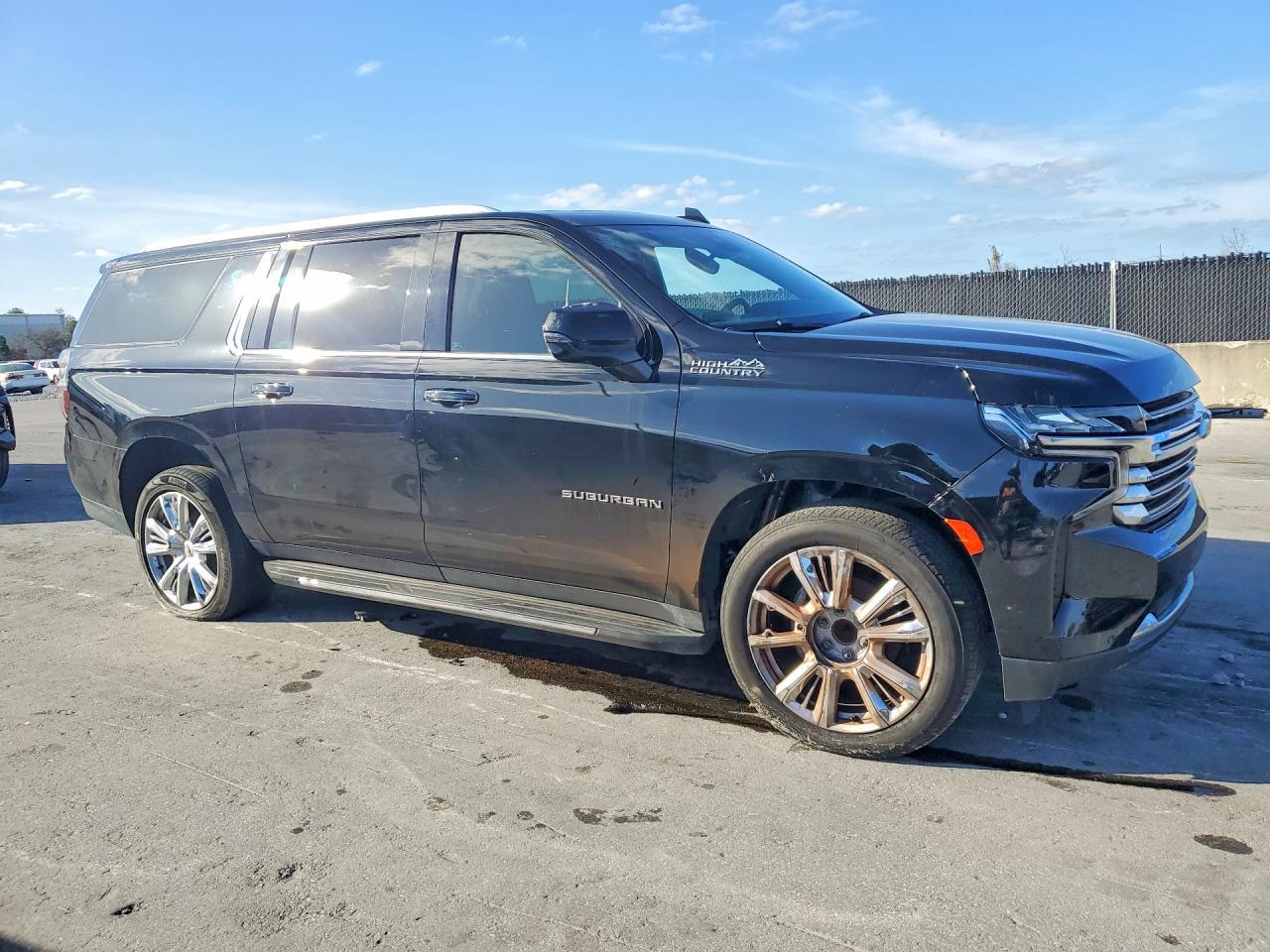 2023 CHEVROLET Suburban