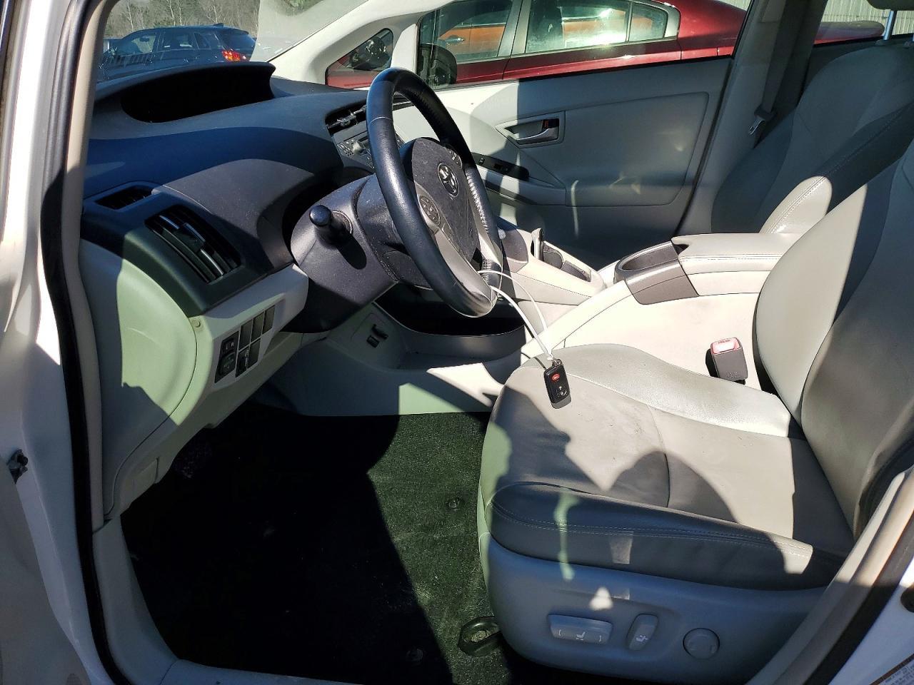 2012 TOYOTA PRIUS