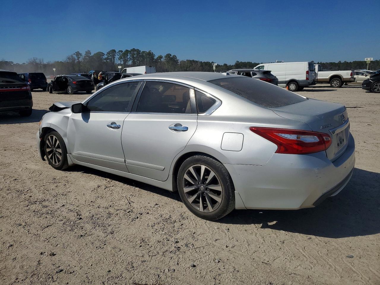2016 NISSAN ALTIMA