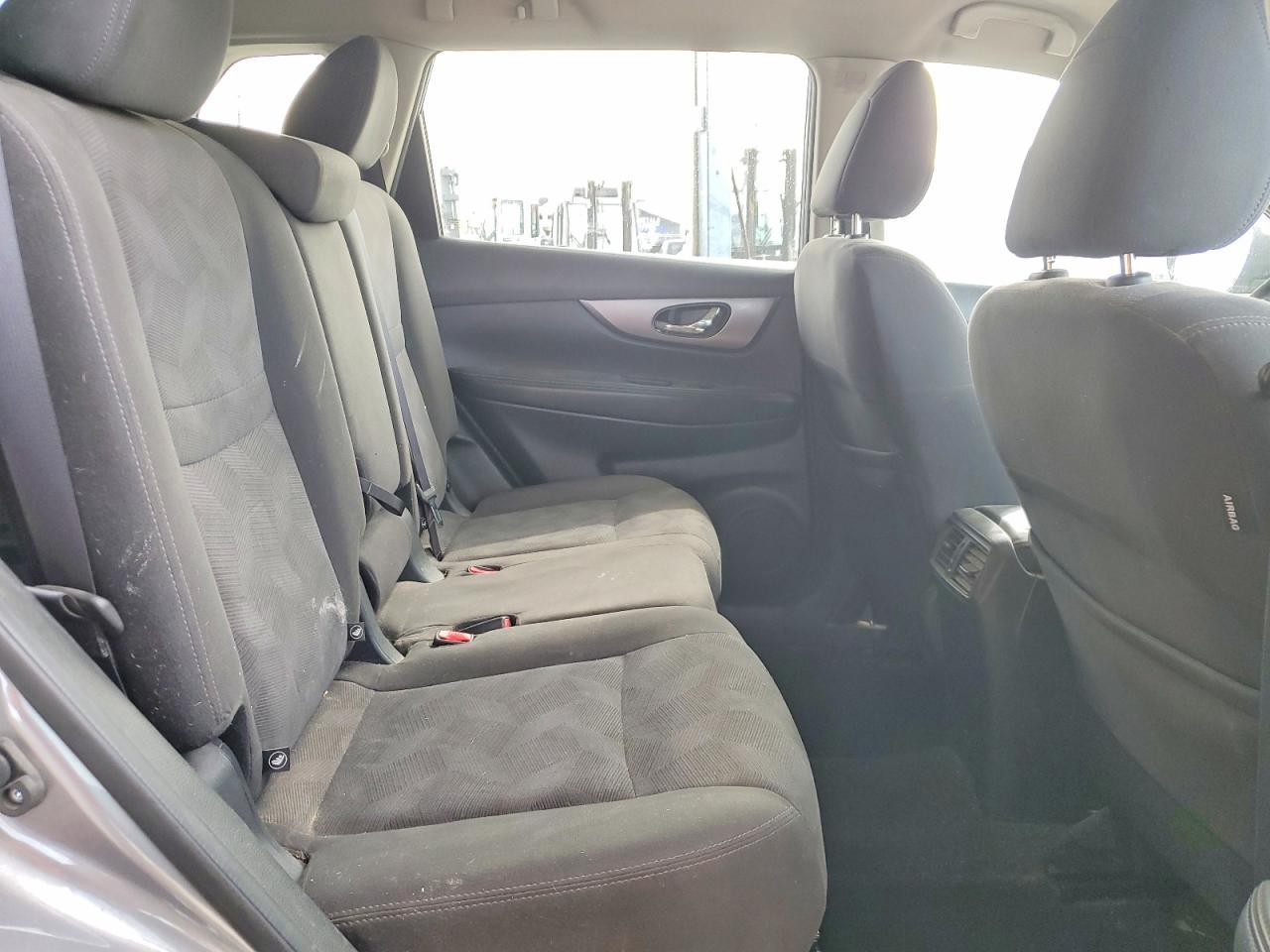 2016 NISSAN ROGUE