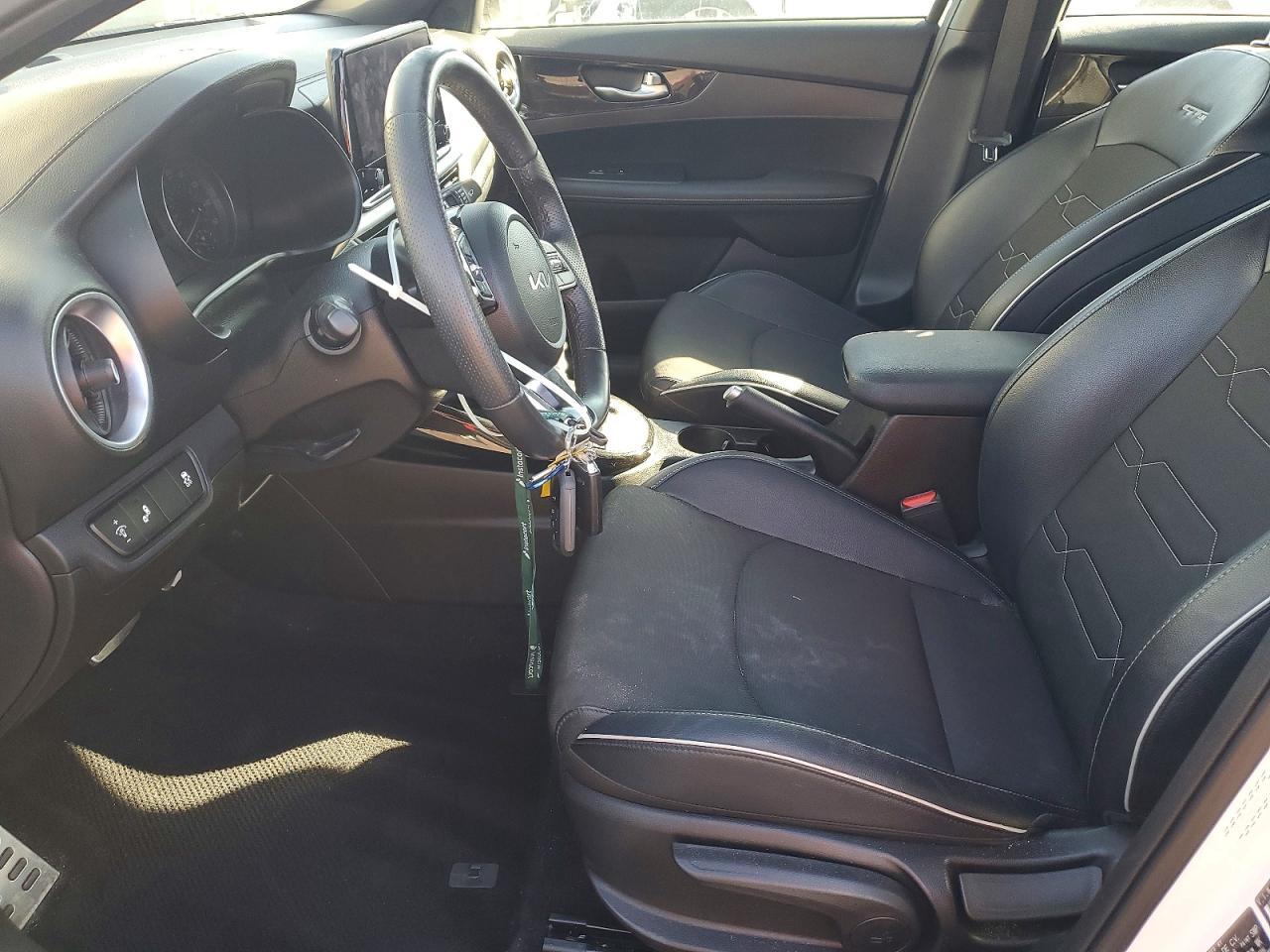 2023 KIA FORTE