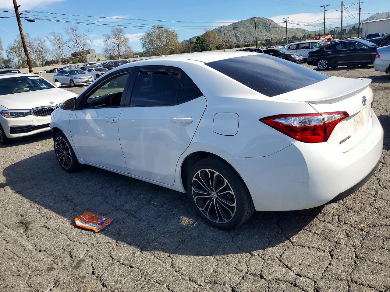 2015 TOYOTA COROLLA