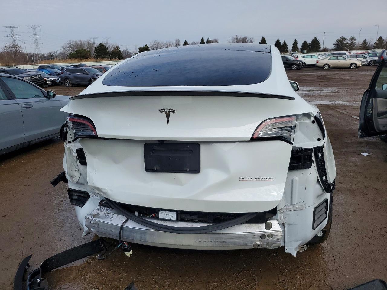 2023 TESLA MODEL Y