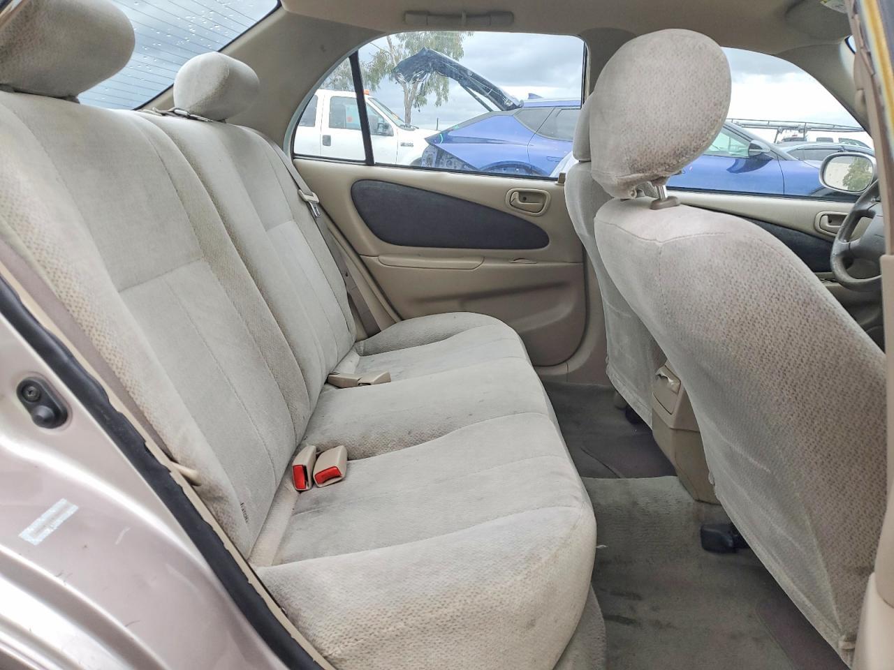 2001 TOYOTA COROLLA
