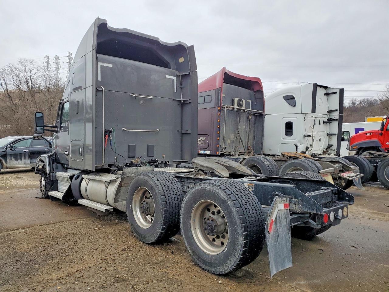 2023 KENWORTH T680