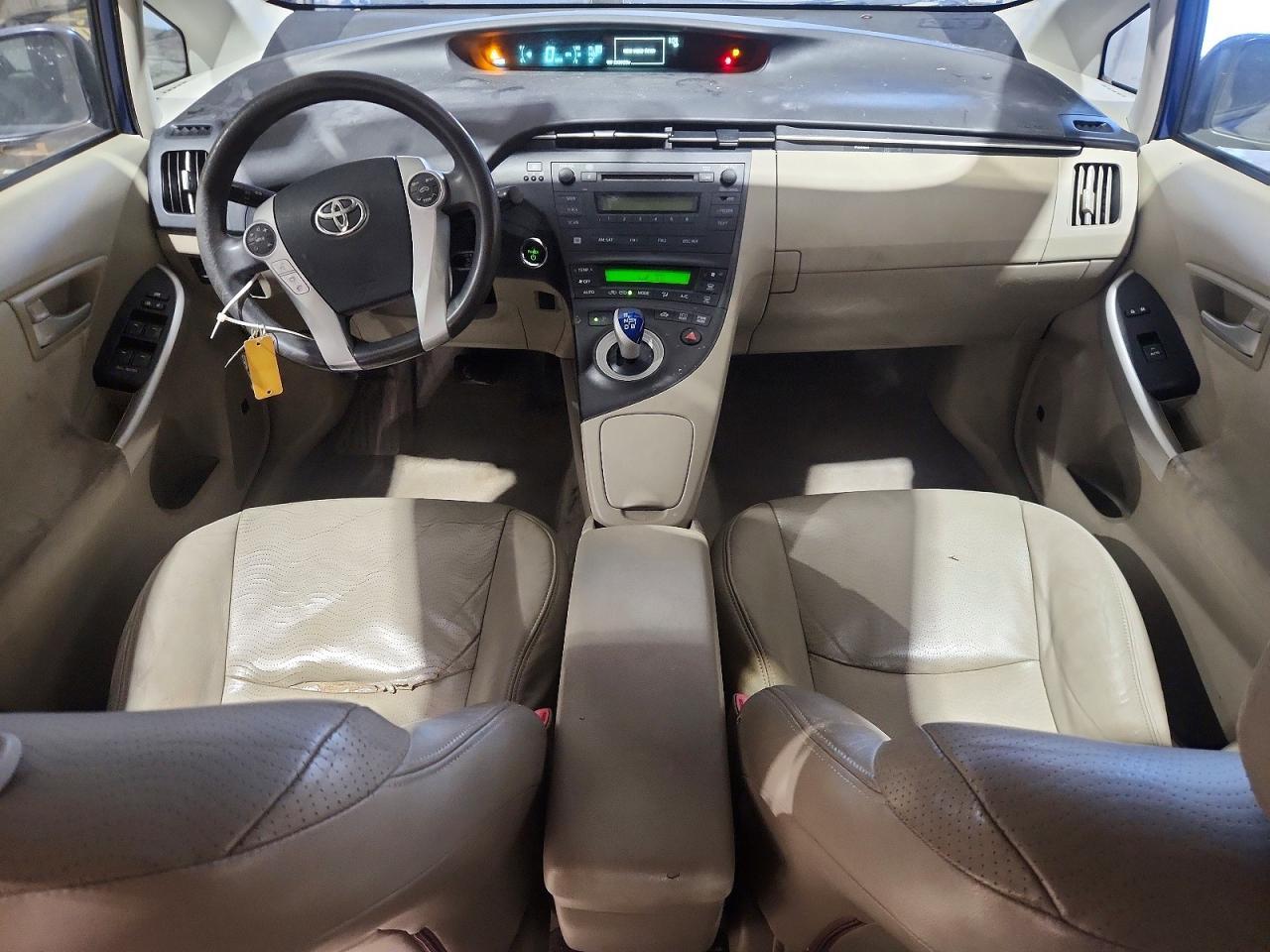 2011 TOYOTA PRIUS