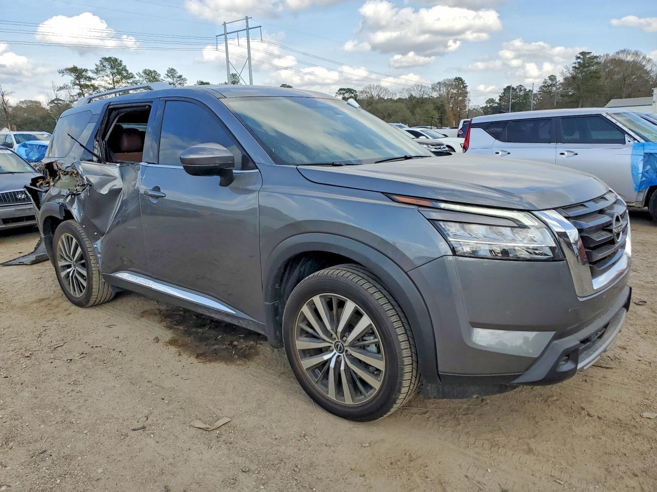 2024 NISSAN PATHFINDER
