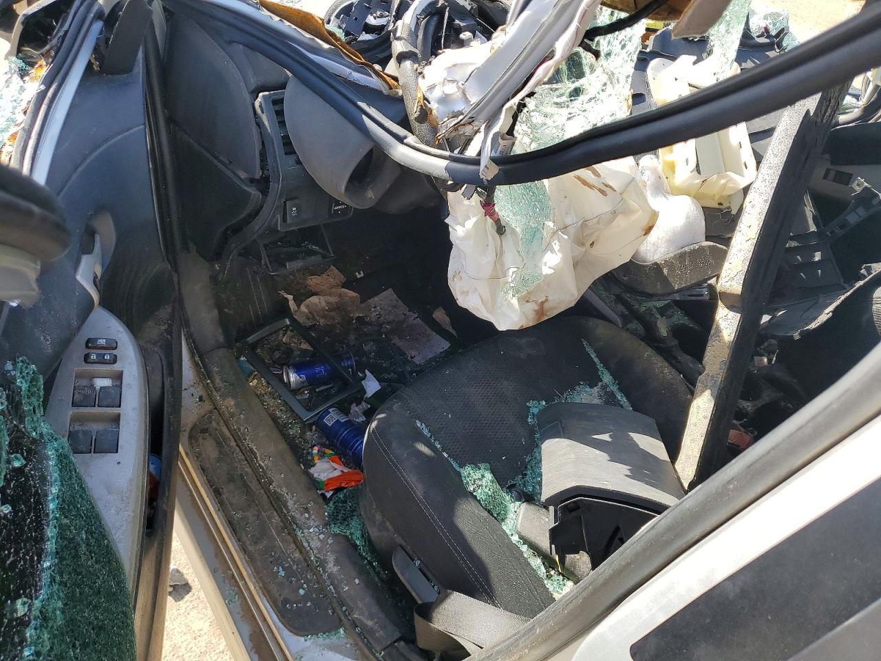2012 TOYOTA COROLLA