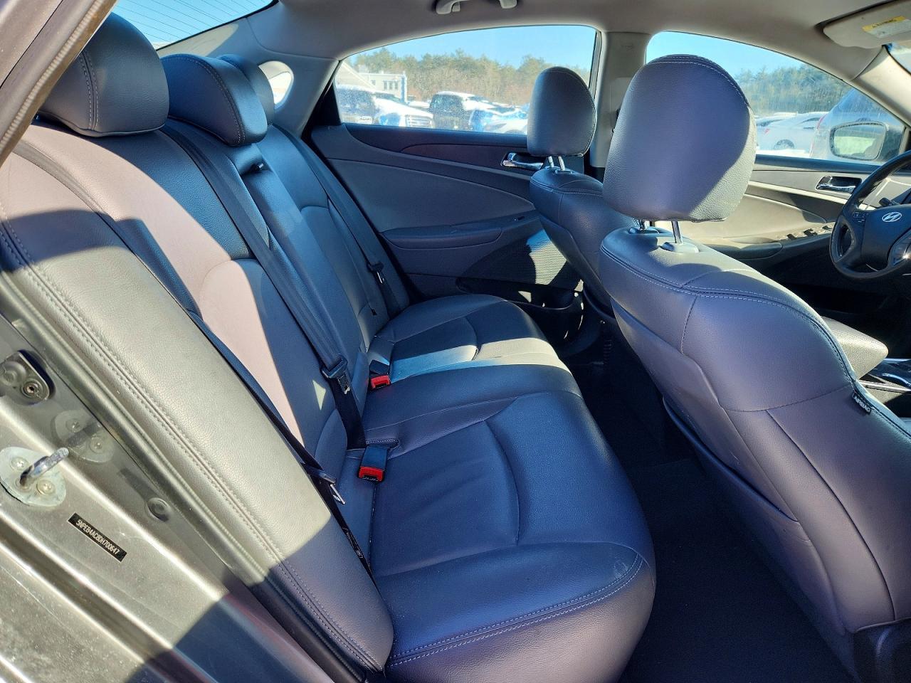 2013 HYUNDAI SONATA