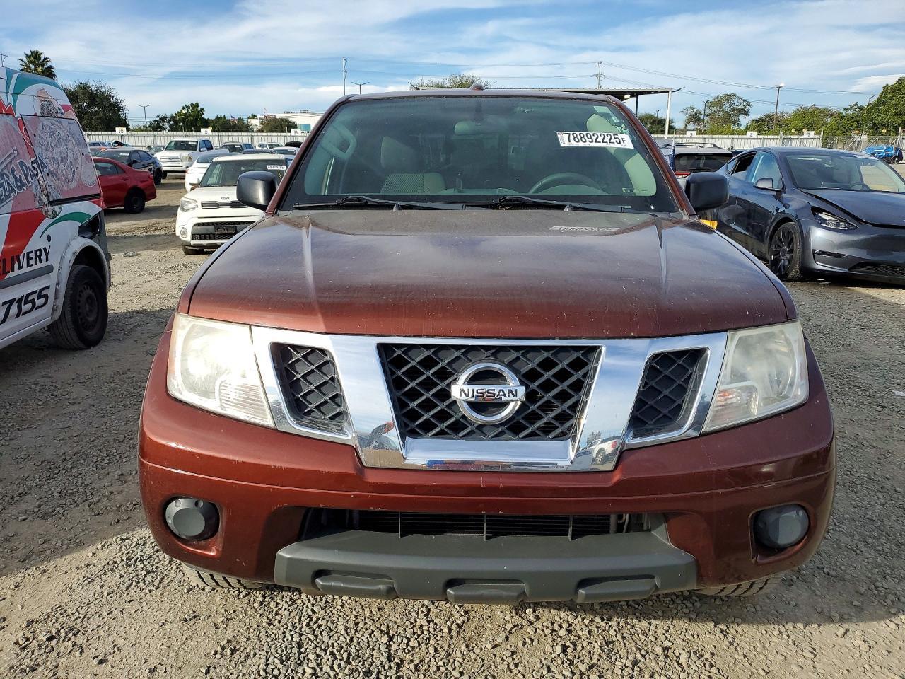 2017 NISSAN Frontier