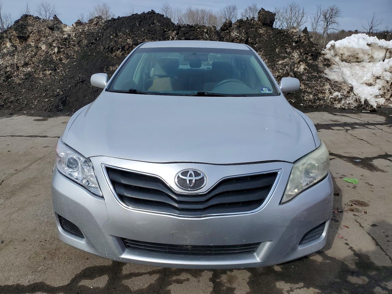 2011 Toyt Camry
