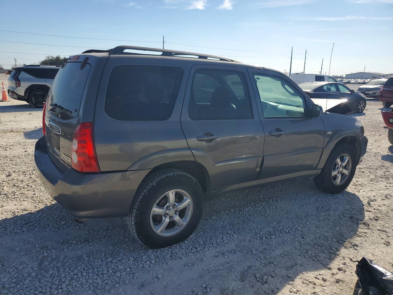 2006 MAZDA Tribute