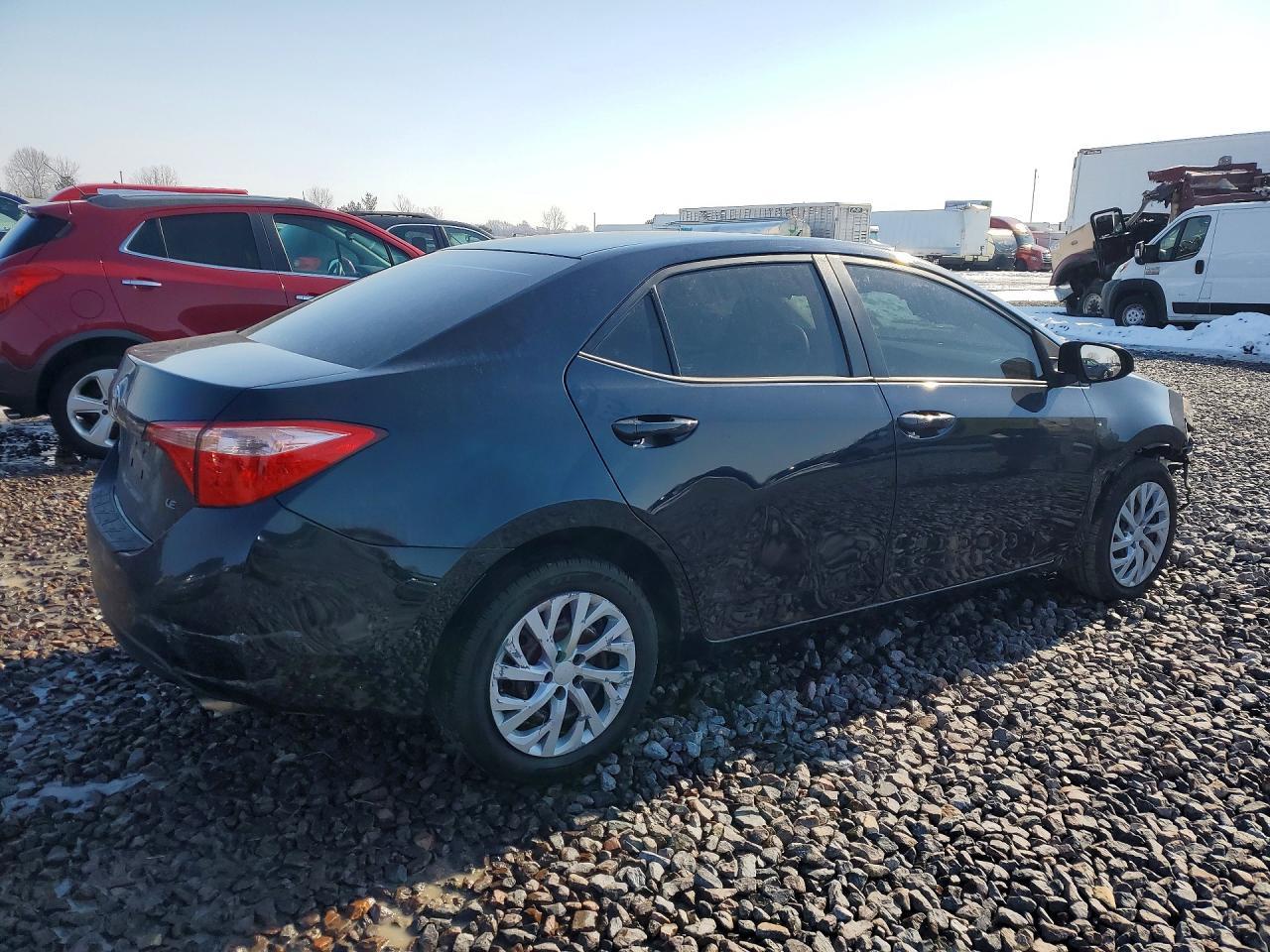 2018 TOYOTA COROLLA