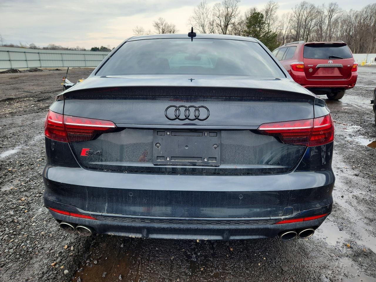 2022 AUDI S4