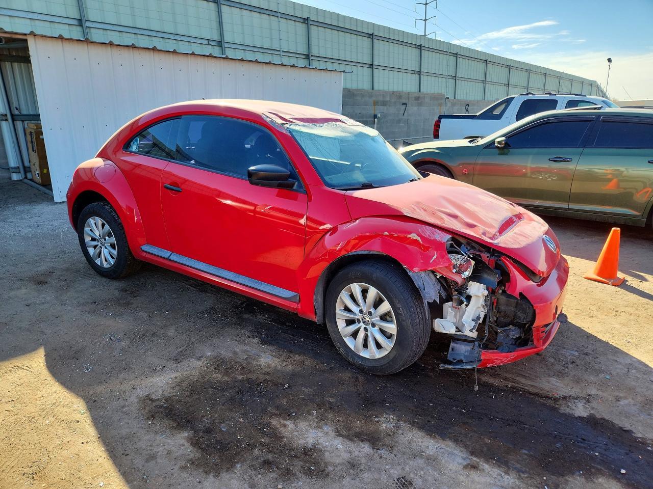2013 VOLKSWAGEN Beetle