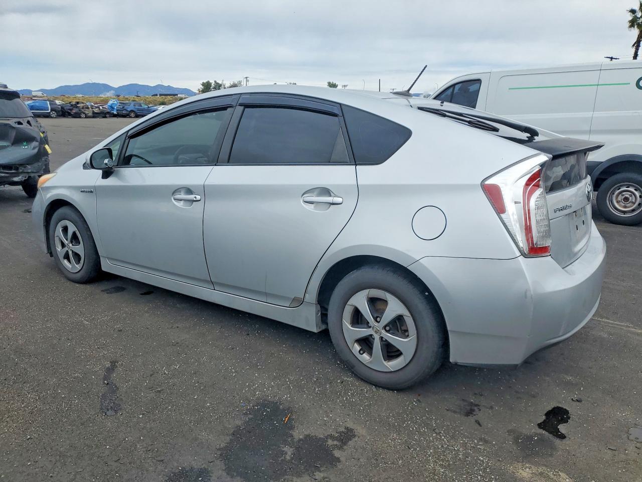 2013 TOYOTA PRIUS
