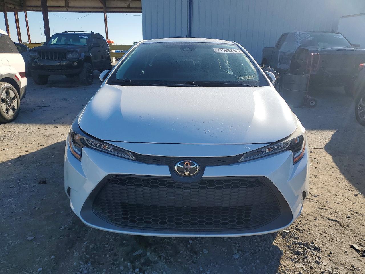 2022 TOYOTA COROLLA