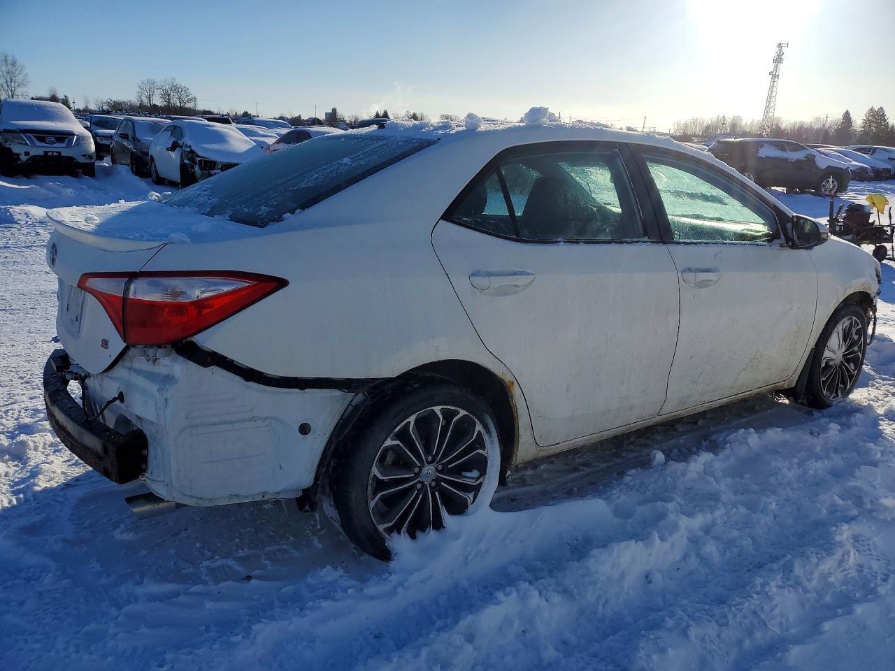 2015 TOYOTA COROLLA