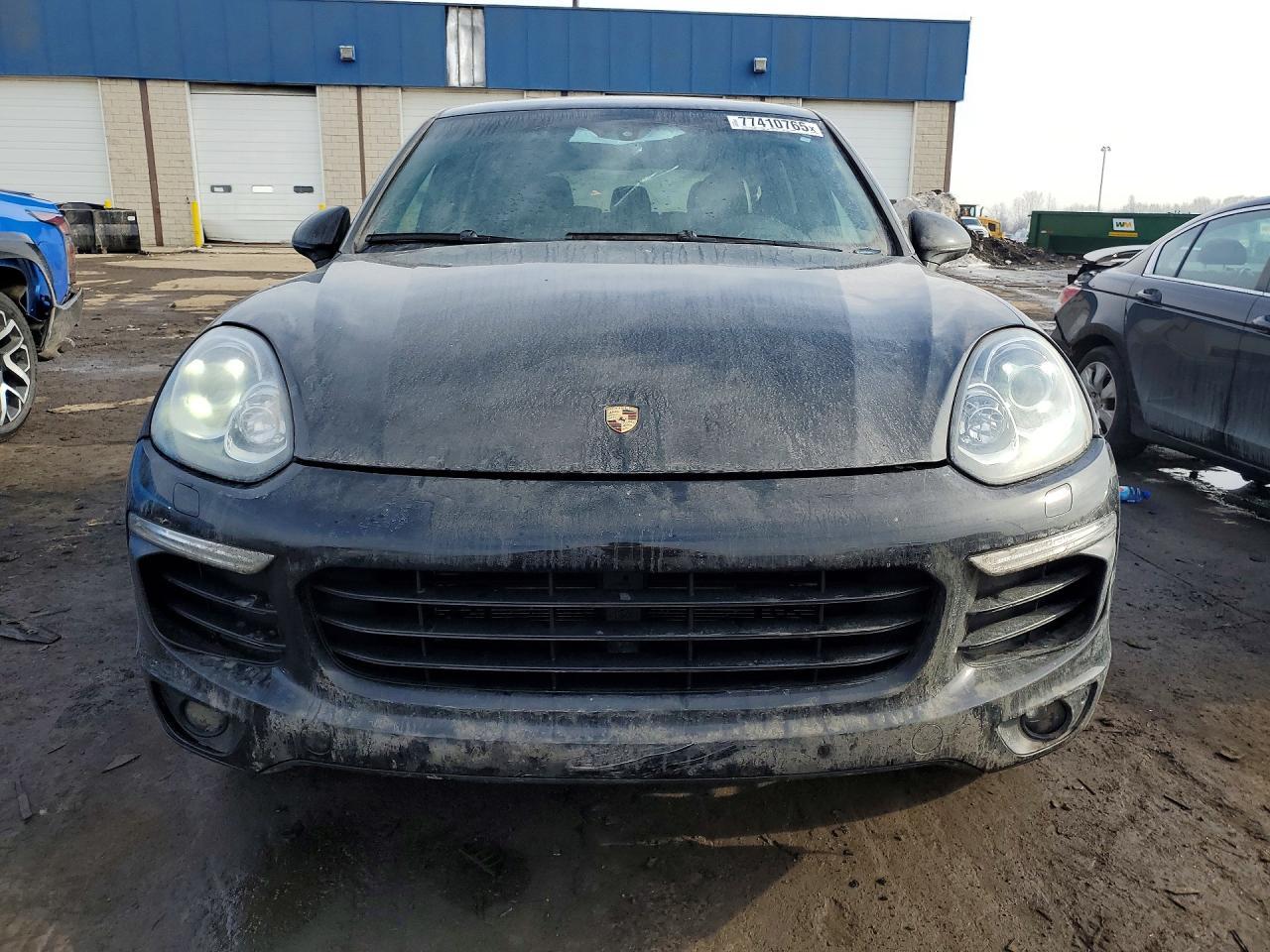 2018 PORSCHE CAYENNE