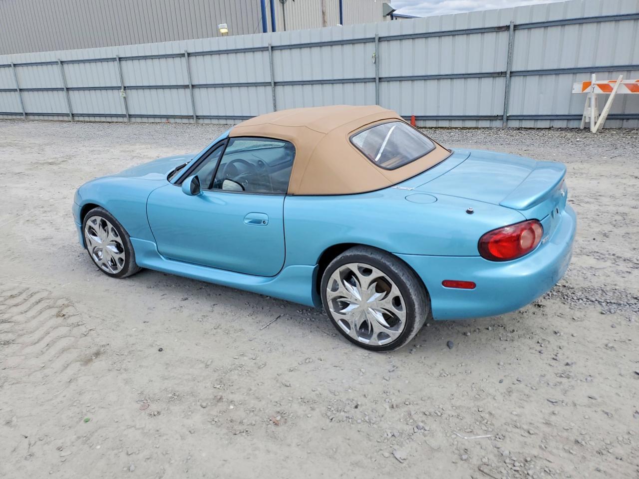 2002 MAZDA MX-5 Miata