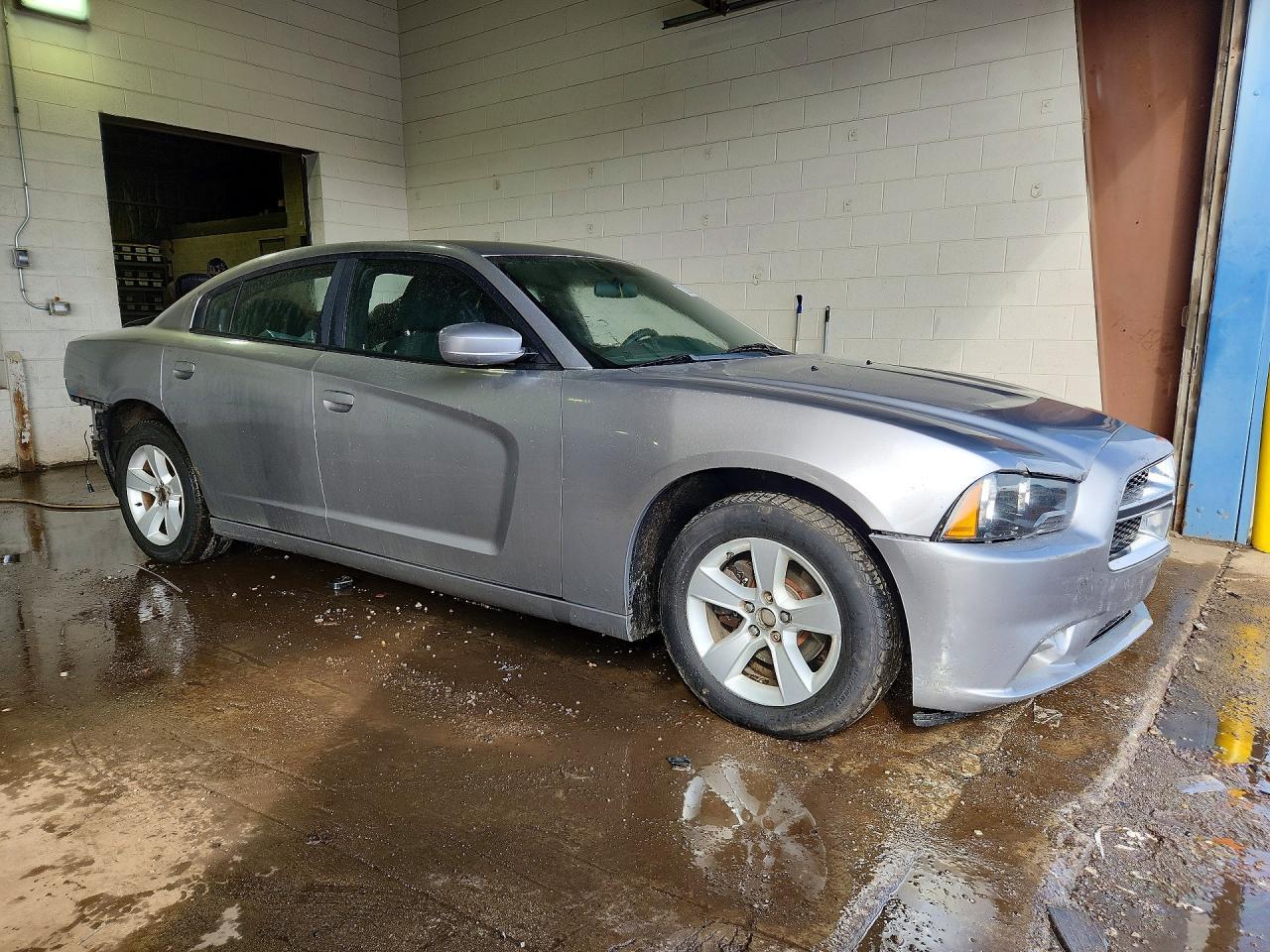 2011 DODGE CHARGER