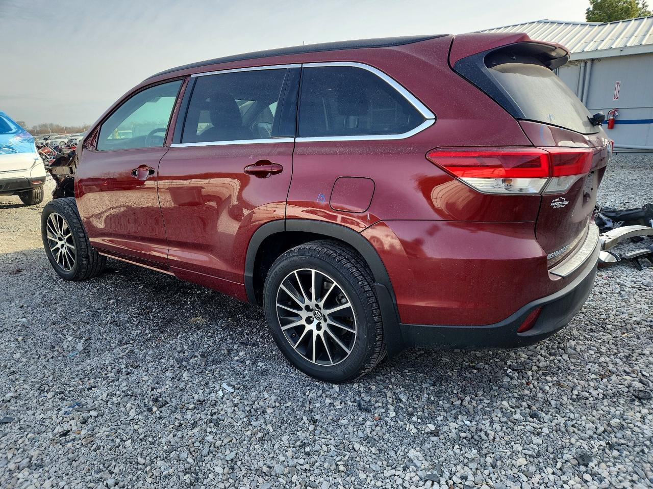 2017 TOYOTA HIGHLANDER