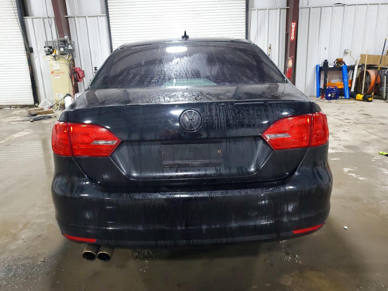 2013 VOLKSWAGEN JETTA