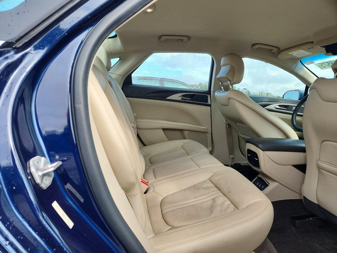 2017 LINCOLN MKZ
