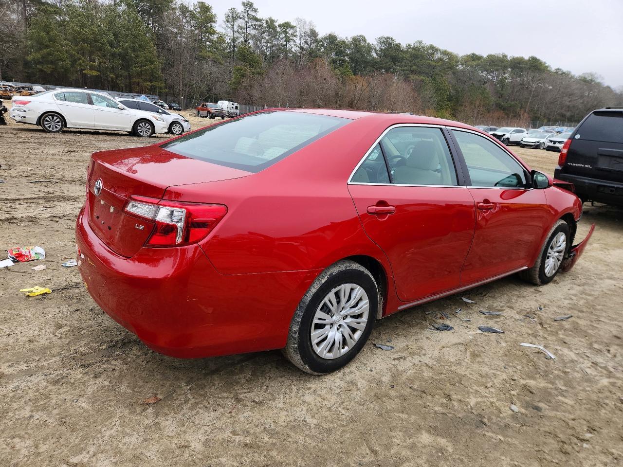 2014 TOYOTA CAMRY