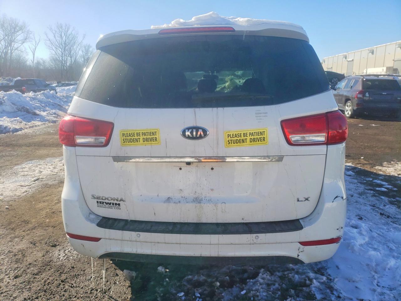 2016 KIA SEDONA