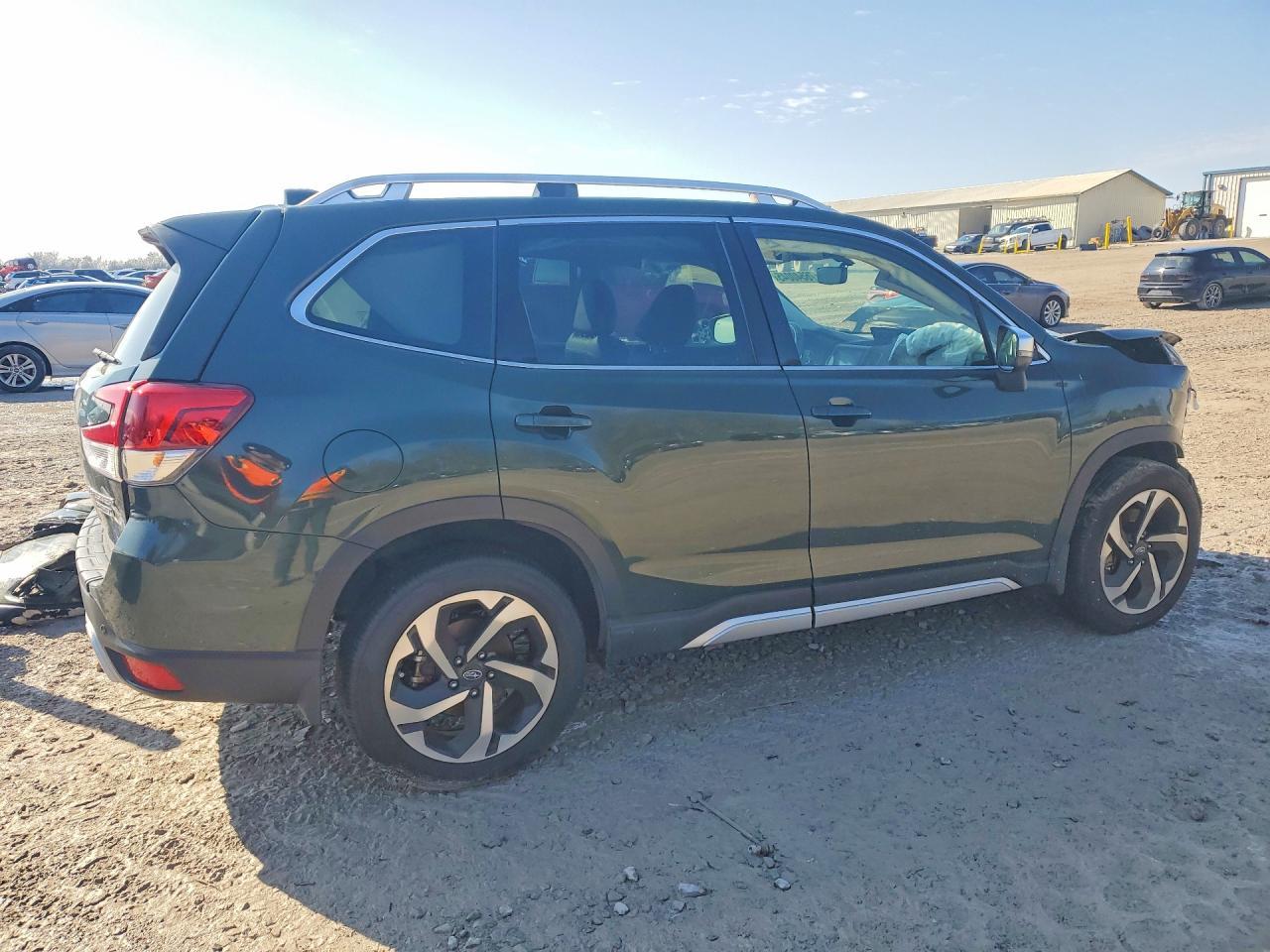2023 SUBARU FORESTER