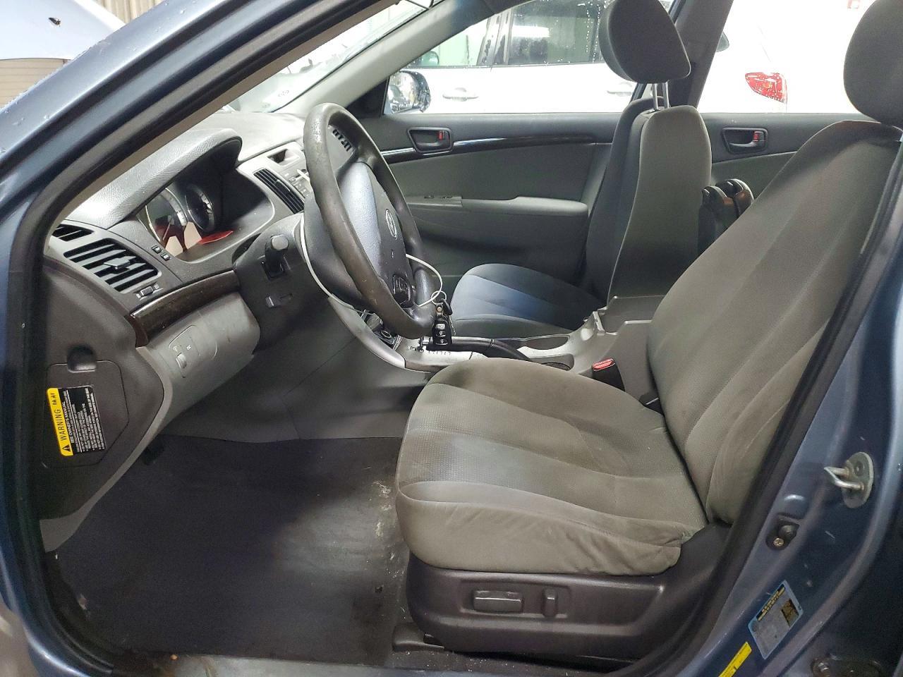 2010 HYUNDAI SONATA