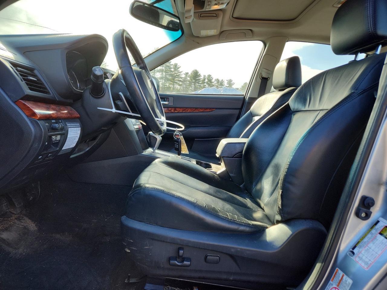 2012 SUBARU Legacy