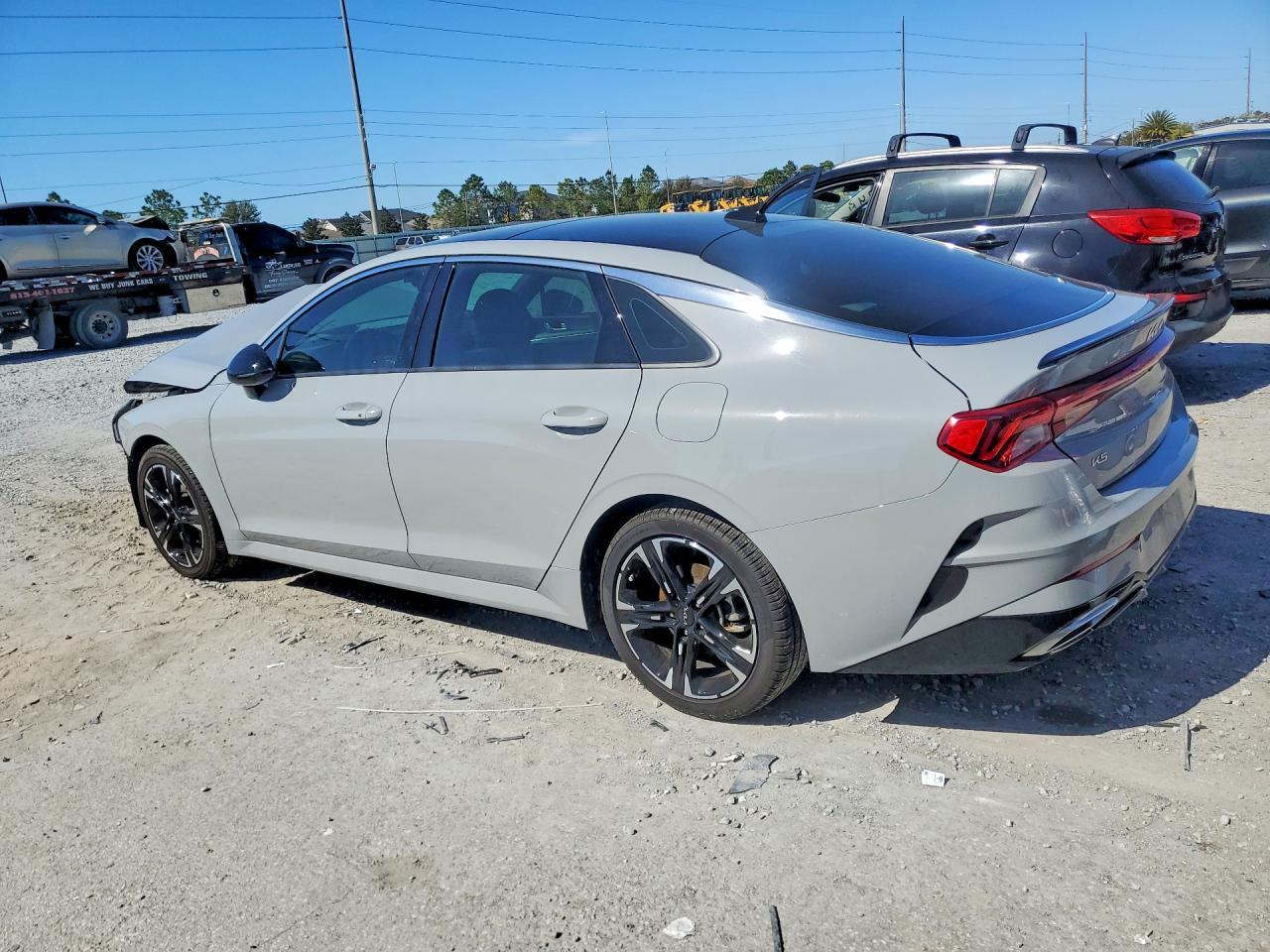 2023 KIA K5