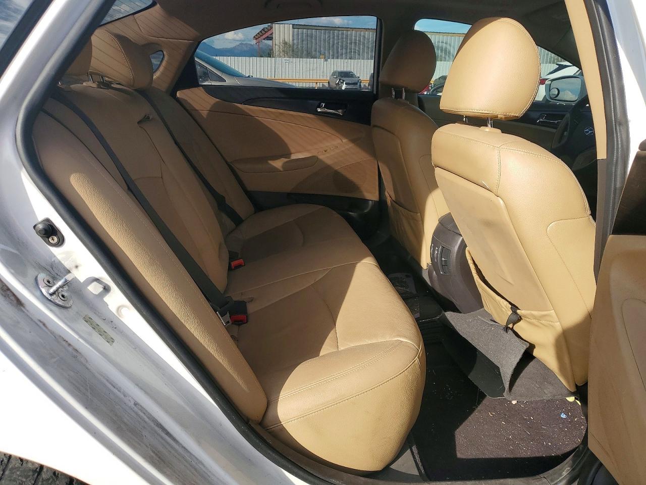 2011 HYUNDAI SONATA