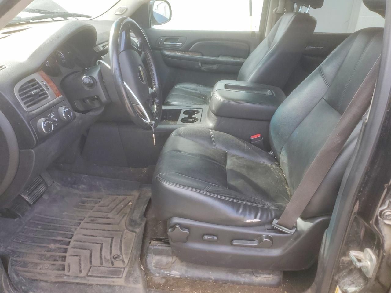 2012 CHEVROLET Suburban